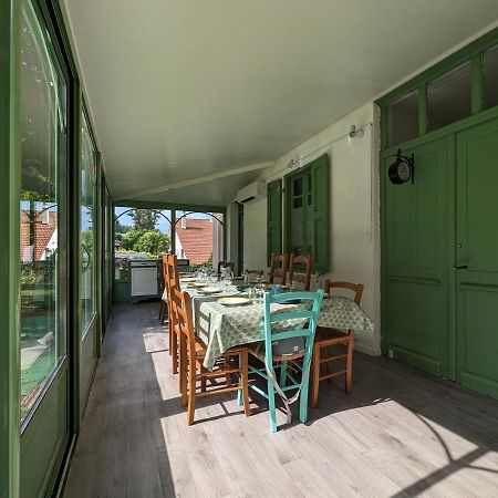 Maison Des Annees 30 - Vic-Sur-Cere - 14 Personnes Exteriér fotografie