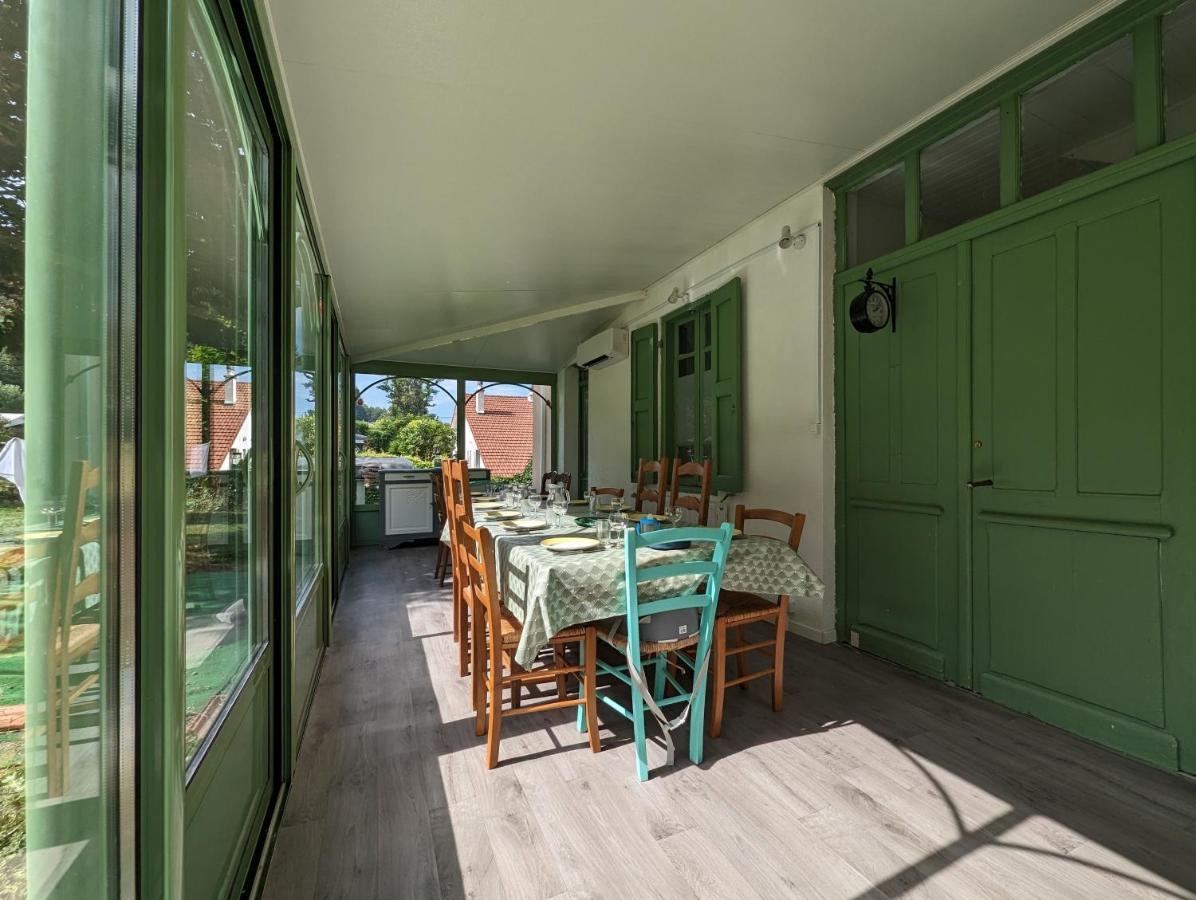 Maison Des Annees 30 - Vic-Sur-Cere - 14 Personnes Exteriér fotografie