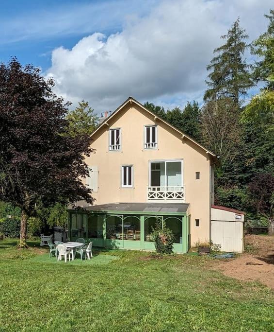 Maison Des Annees 30 - Vic-Sur-Cere - 14 Personnes Exteriér fotografie